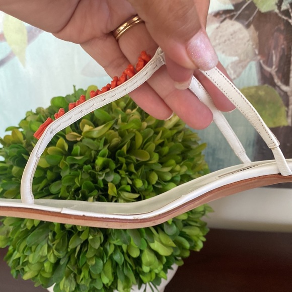 MANOLO BLAHNIK THONG SANDALS 2 INCH KITTEN HEEL EMBELLISHED WITH CORAL BEADS - Picture 10 of 17